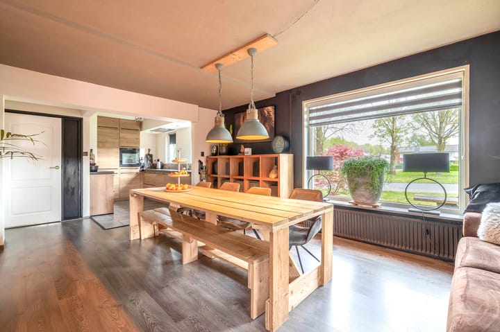 Foto 16 van Esdoornstraat 112