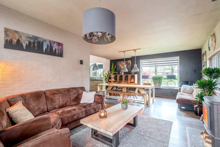 Foto 18 van Esdoornstraat 112