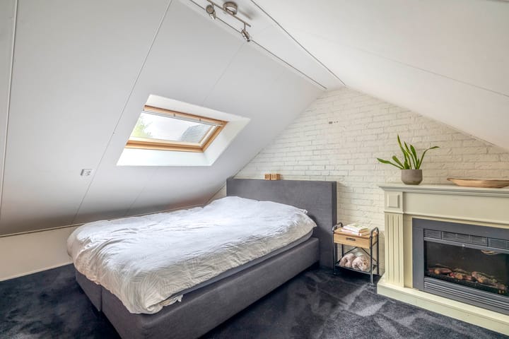 Foto 25 van Esdoornstraat 112