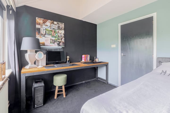 Foto 28 van Esdoornstraat 112