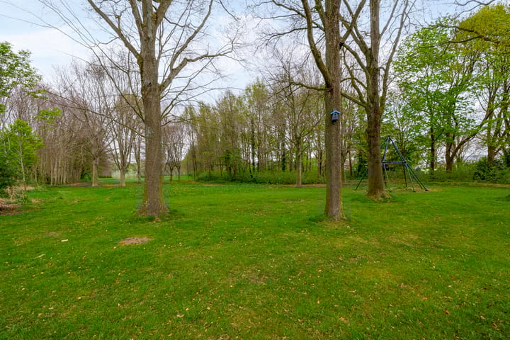 Foto 38 van Esdoornstraat 112