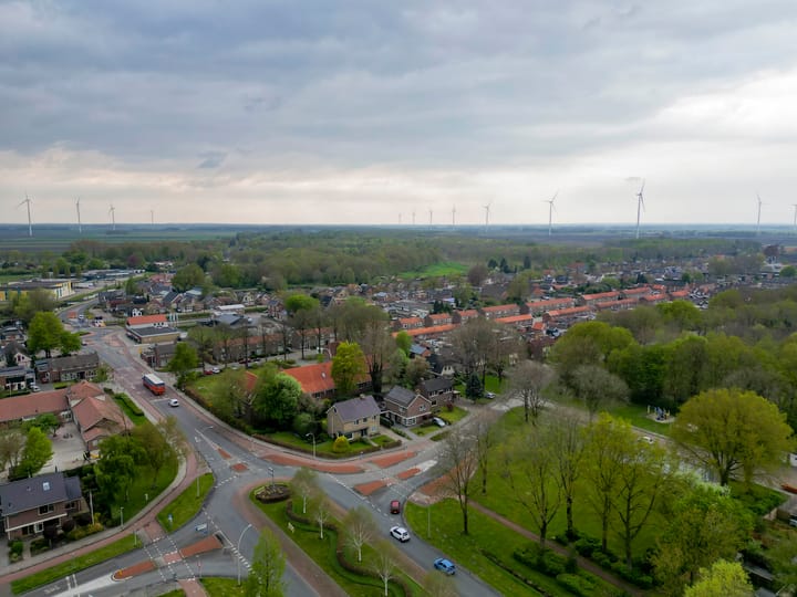 Foto 42 van Esdoornstraat 112