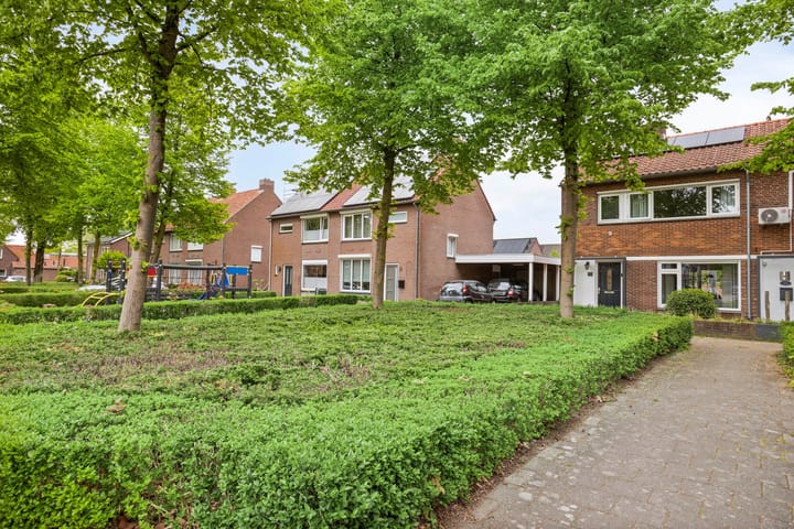 Foto 2 van Van Gerwenstraat 11