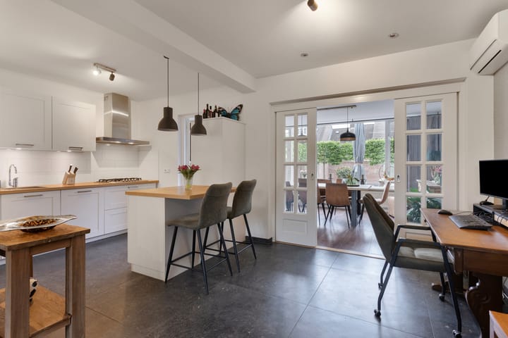 Foto 12 van Van Gerwenstraat 11