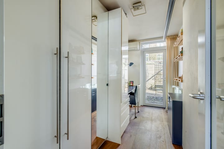 Foto 20 van Giessenplein 67