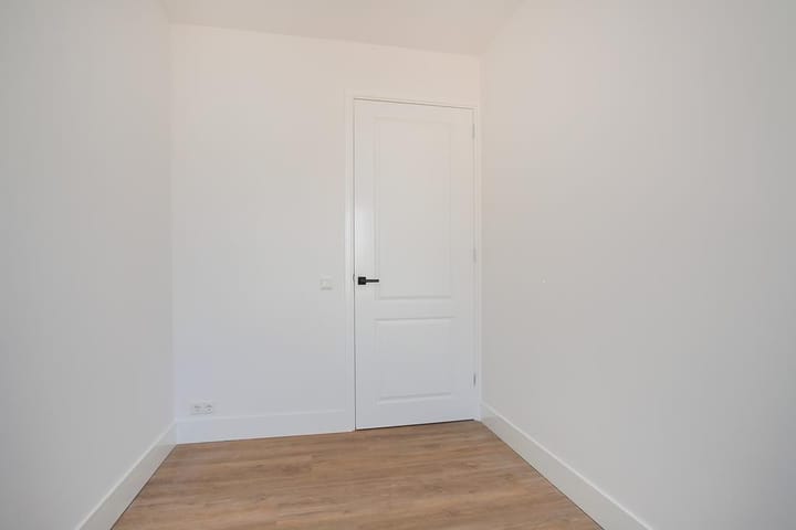 Photo 31 of Billitonstraat 22