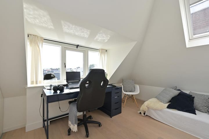 Photo 46 of Prinses Mariestraat 16