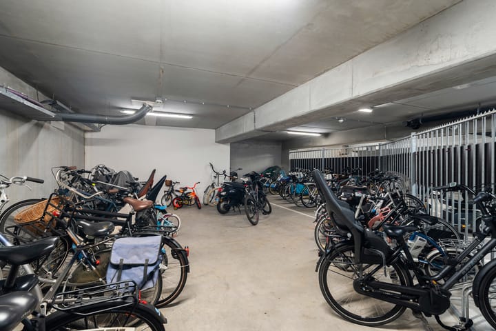 Photo 39 of Sint-Jobskade 100