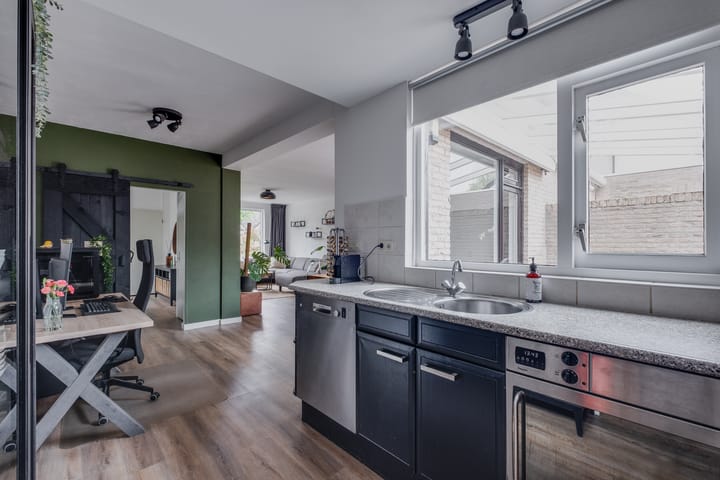 Foto 10 van Tobias Asserplein 2