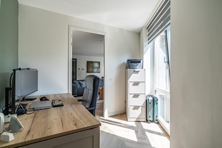 Foto 17 van Menswordingkreek 7