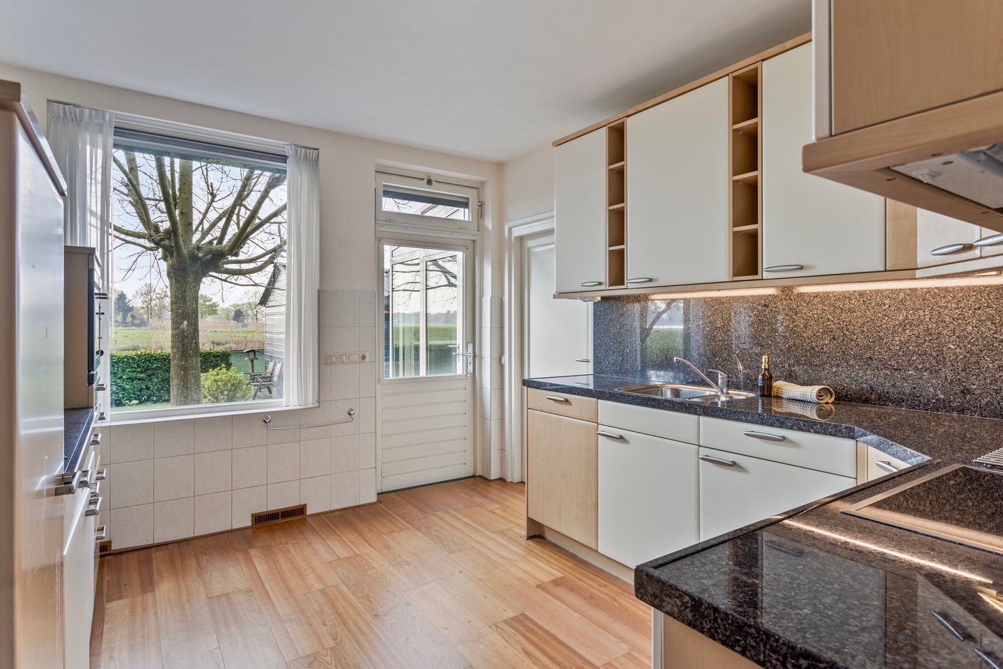 Foto 20 van Averbodeweg 11