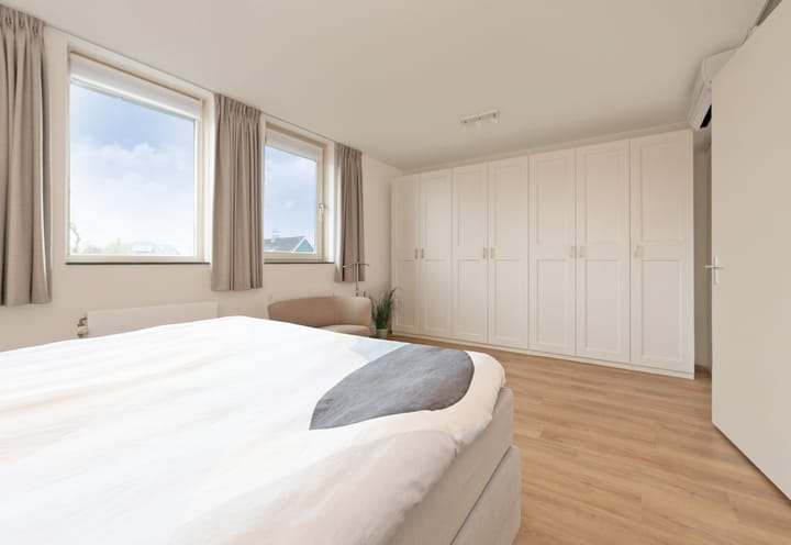 Foto 21 van Keizersmantel 4