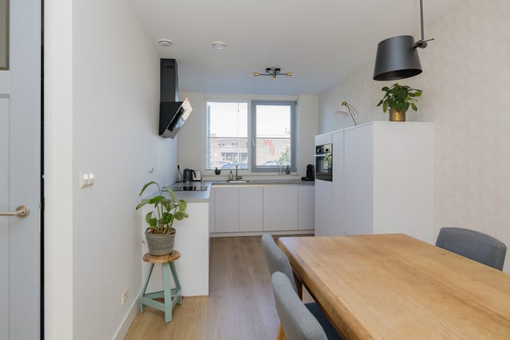 Foto 14 van Planetenweg 339