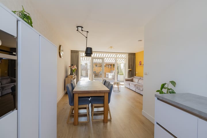 Foto 15 van Planetenweg 339