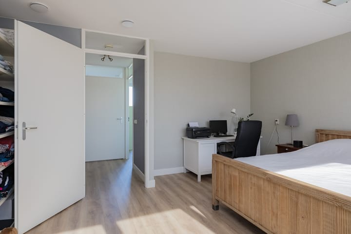 Foto 22 van Planetenweg 339