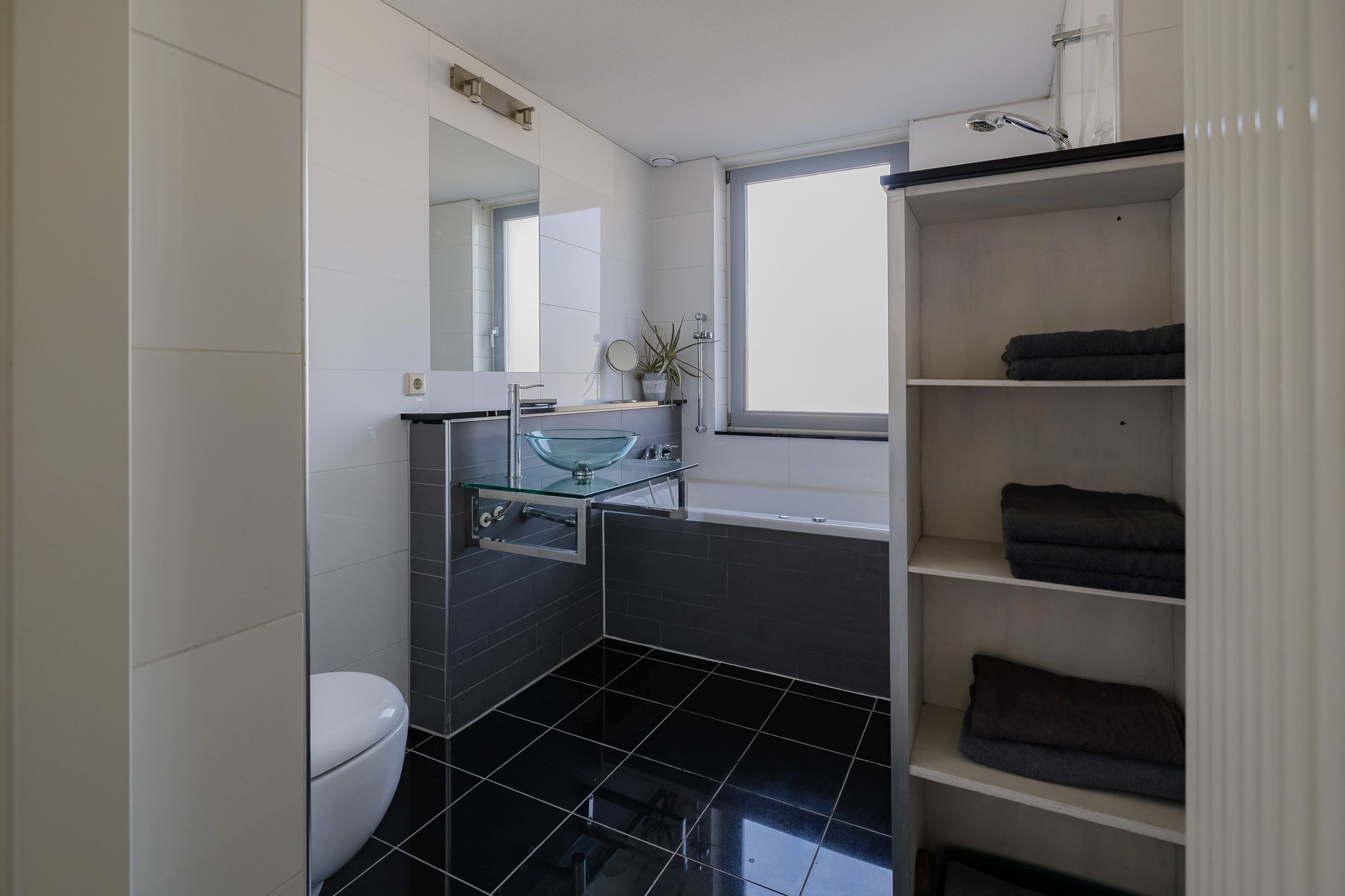 Foto 27 van Planetenweg 339