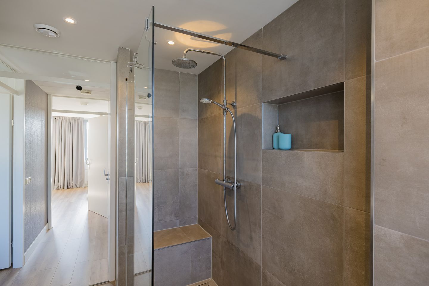 Foto 35 van Planetenweg 339