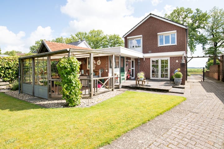 Foto 33 van Kerkweg 131