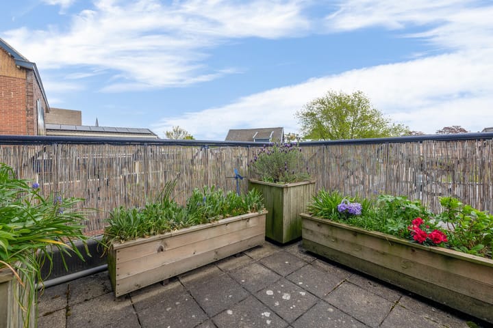 Photo 14 of Spoorstraat 27