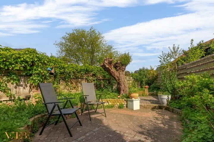 Photo 28 of Spoorstraat 27