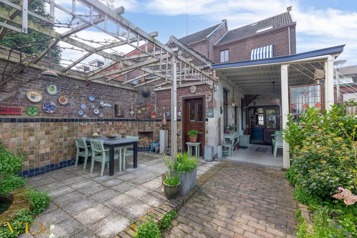 Photo 30 of Spoorstraat 27