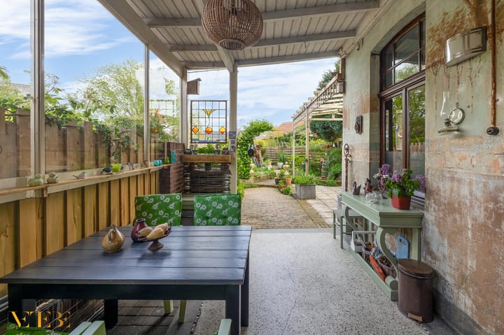 Photo 31 of Spoorstraat 27