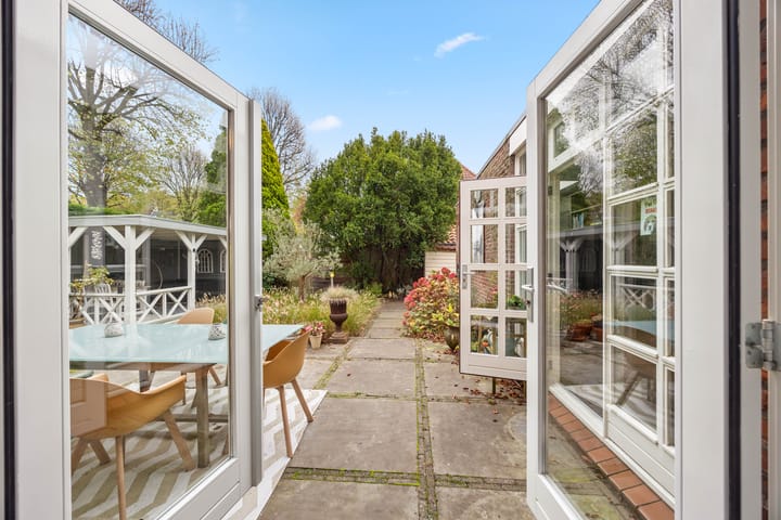 Photo 20 of Koningin Wilhelminalaan 26