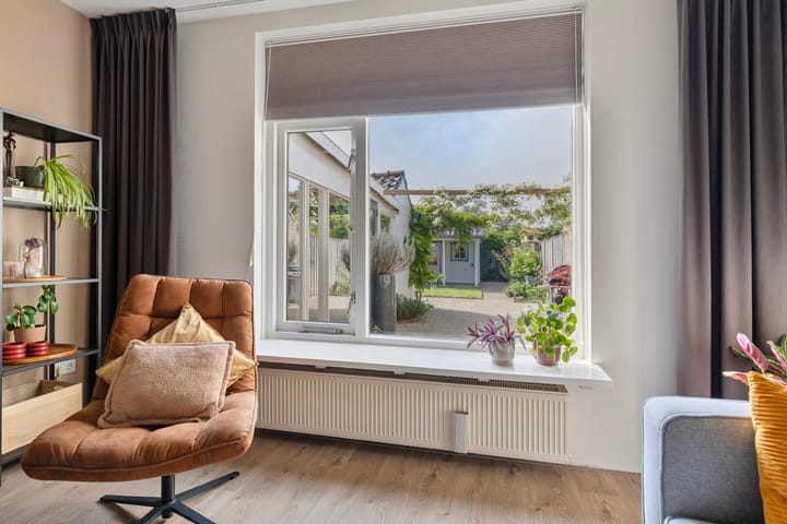 Foto 5 van van Ambestraat 5