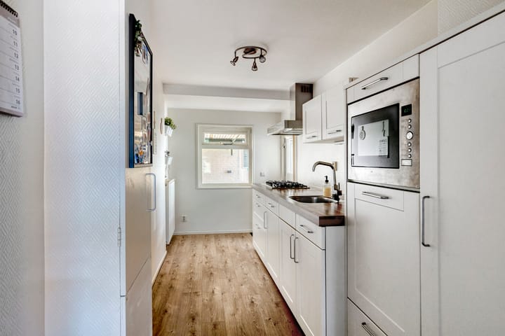 Foto 8 van van Ambestraat 5