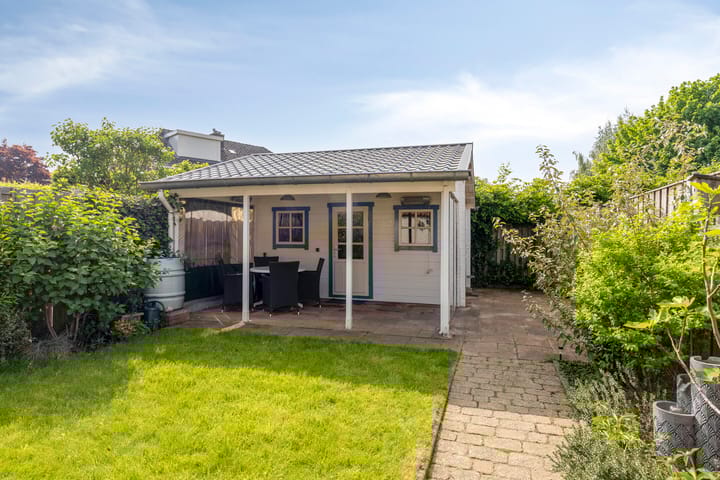 Foto 23 van van Ambestraat 5