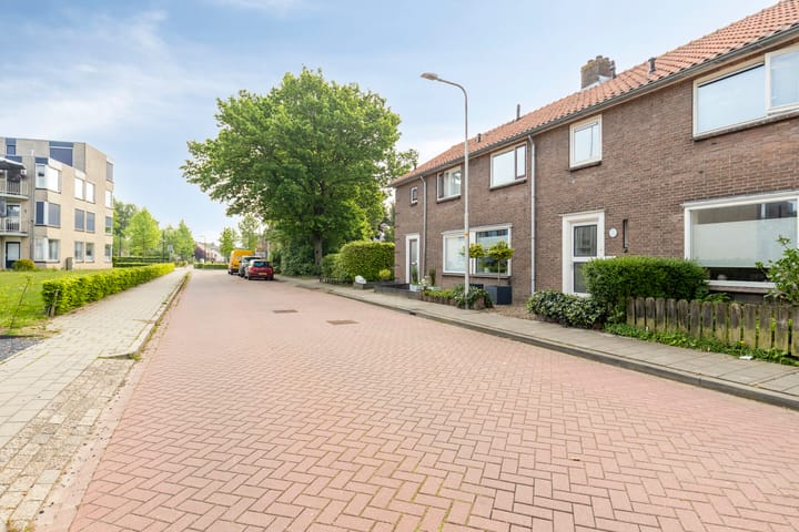 Foto 29 van van Ambestraat 5