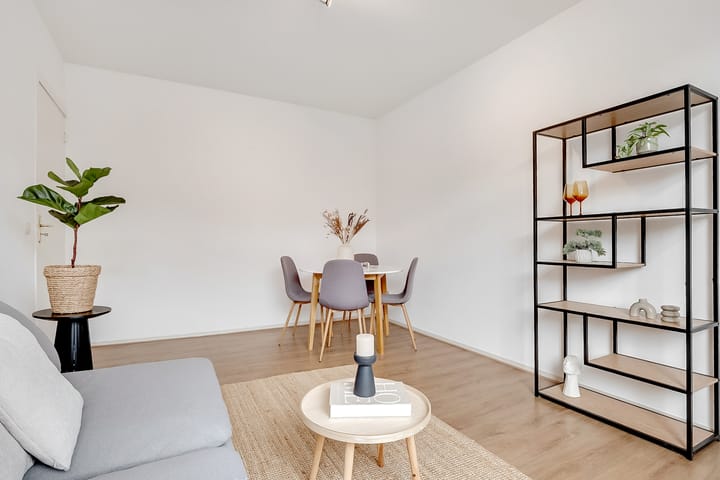 Foto 9 van Laan van Nieuw-Guinea 44-BS