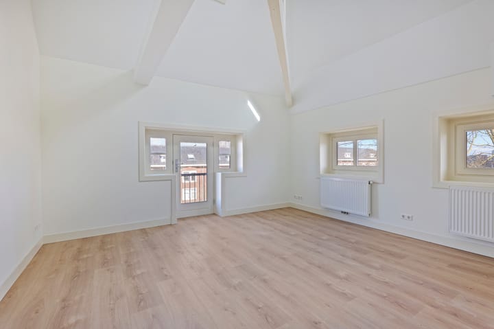 Photo 2 of Reinier Claeszenstraat 75-4