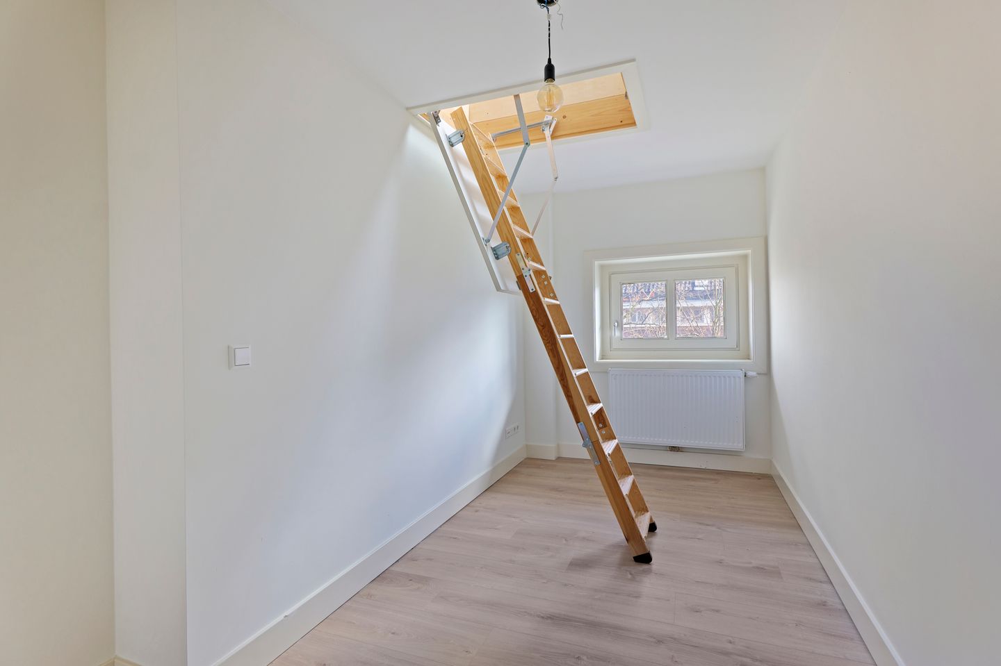 Photo 10 of Reinier Claeszenstraat 75-4