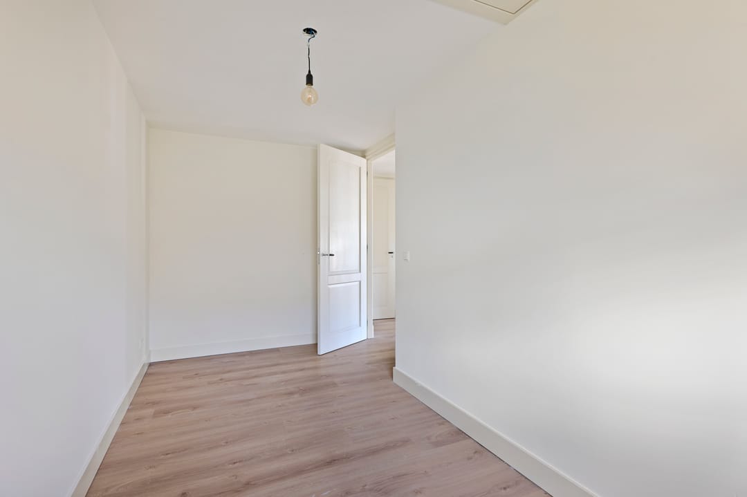 Photo 11 of Reinier Claeszenstraat 75-4