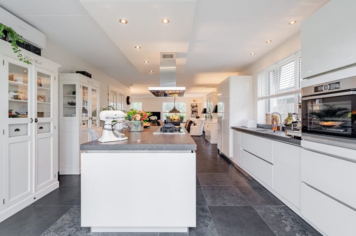 Foto 21 van Voorhouterweg 69-A