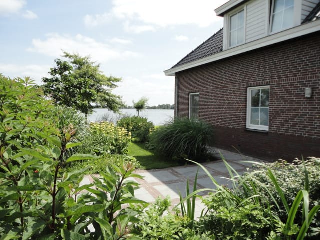 Photo 2 of Langeraarseweg 5