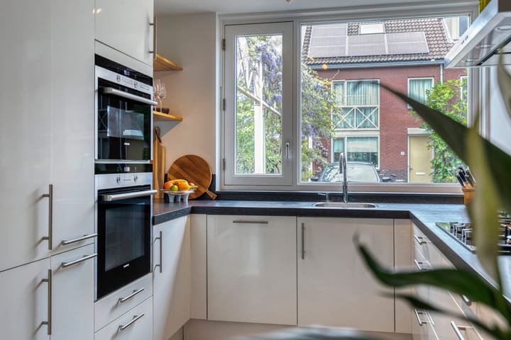 Foto 3 van Leni Sarishof 22