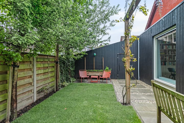 Foto 13 van Leni Sarishof 22