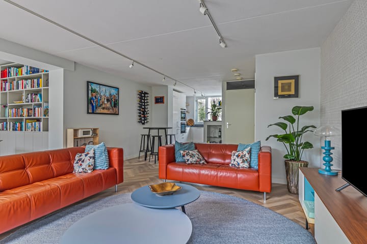 Foto 18 van Leni Sarishof 22