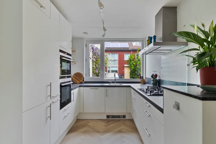 Foto 20 van Leni Sarishof 22