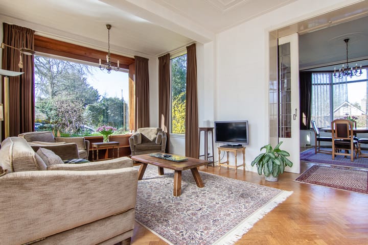 Foto 8 van Weeresteinstraat 144