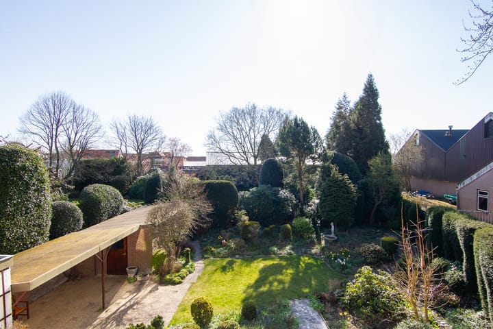 Foto 28 van Weeresteinstraat 144