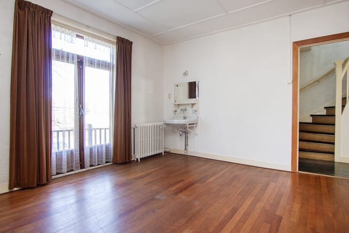 Foto 31 van Weeresteinstraat 144