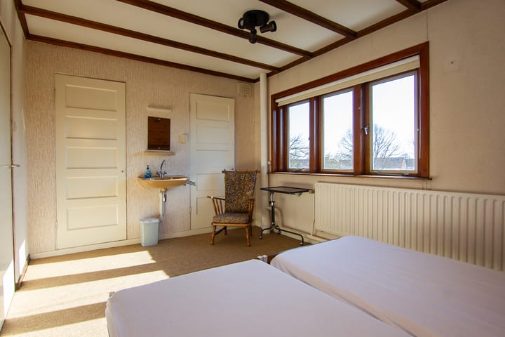 Foto 37 van Weeresteinstraat 144