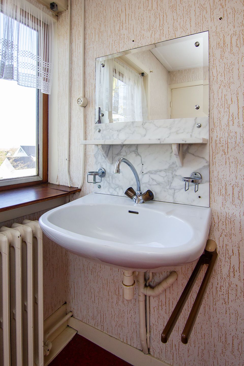 Photo 39 of Weeresteinstraat 144