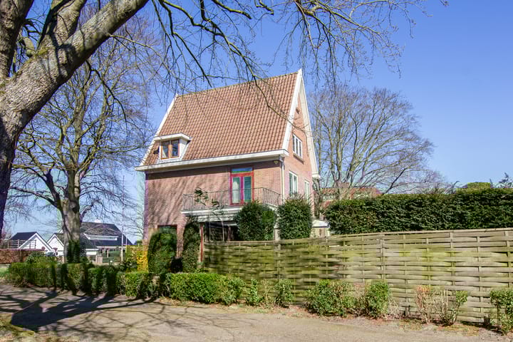 Foto 46 van Weeresteinstraat 144