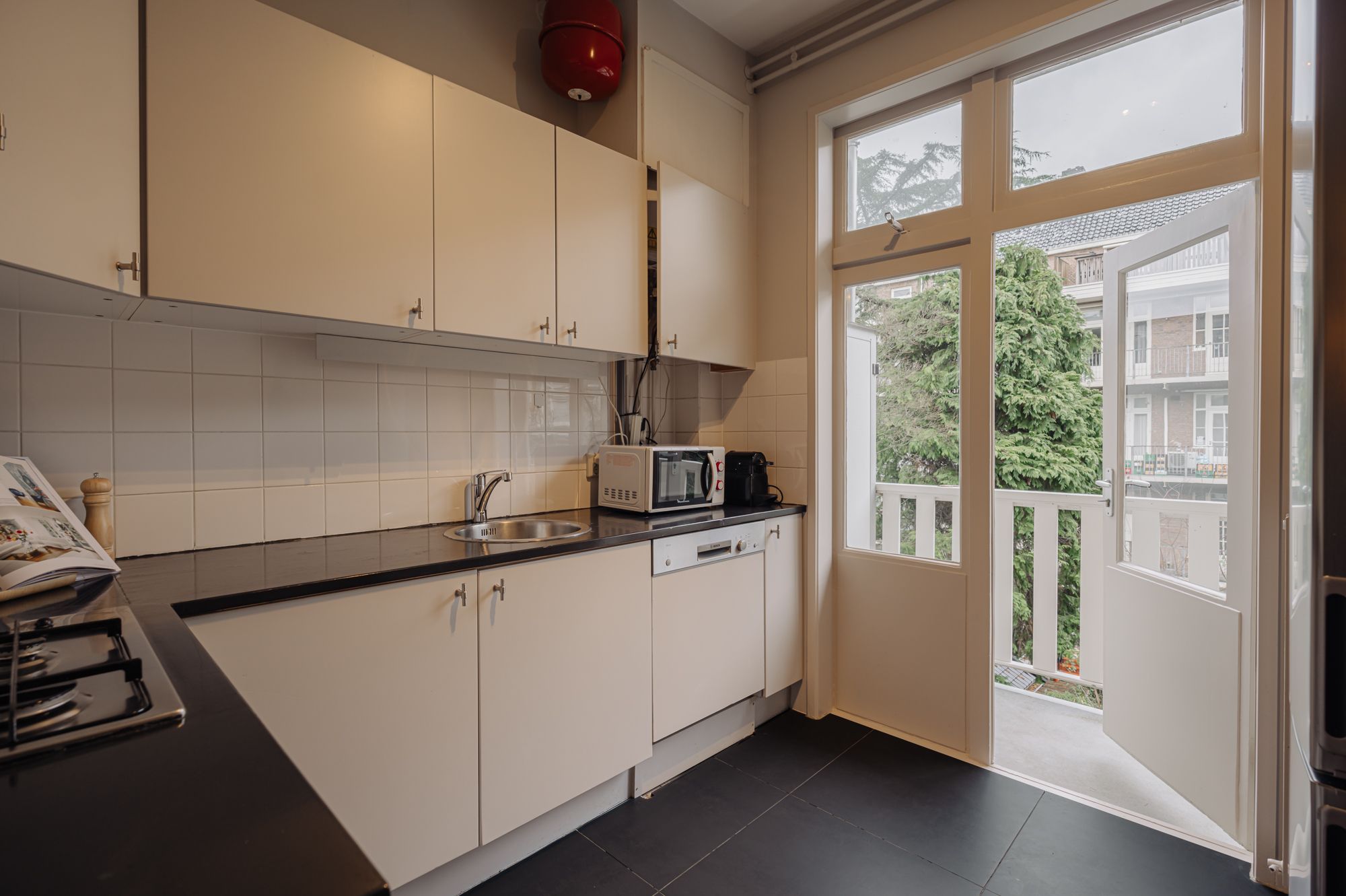 Photo 6 of Michelangelostraat 101-2