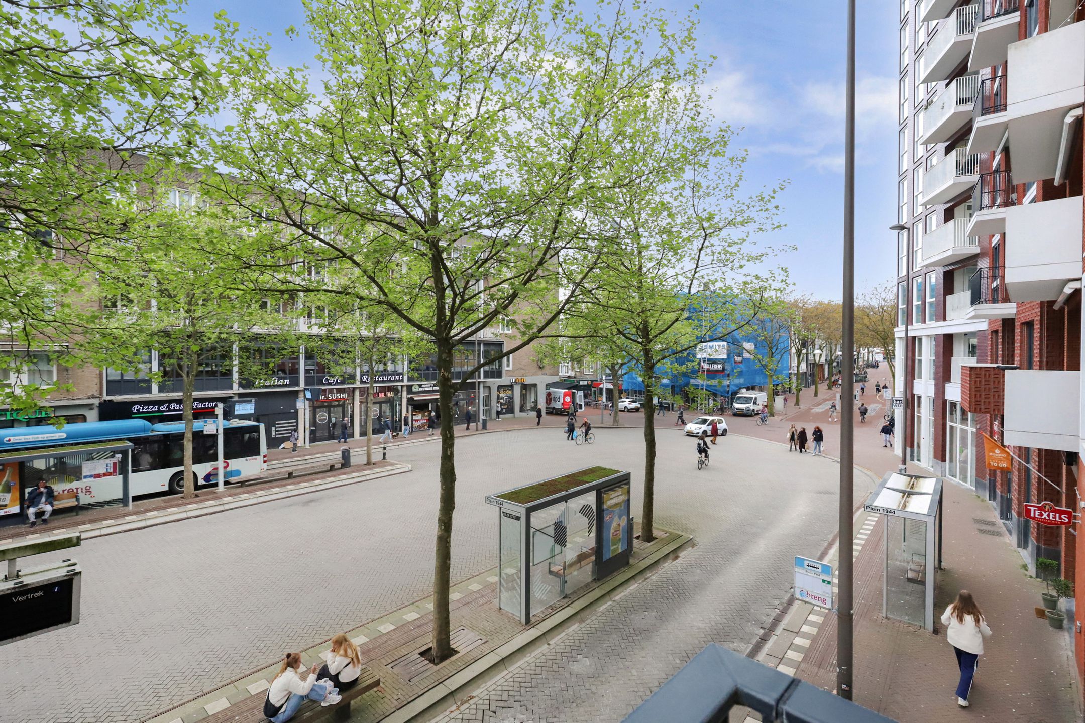 Foto 18 van Plein 1944 84-B