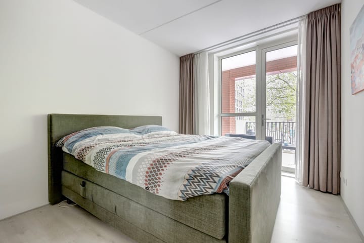 Foto 23 van Plein 1944 84-B